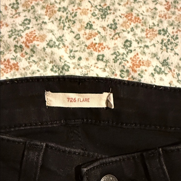 Levi’s 726 flare - Picture 2 of 3